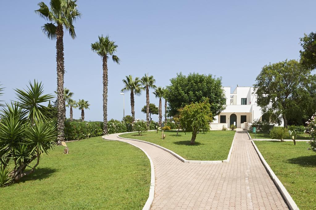 Alba Azzurra - Cdshotels Torre dell'Orso Ngoại thất bức ảnh