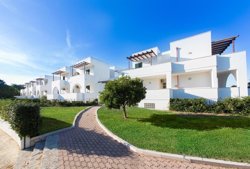 Alba Azzurra - Cdshotels Torre dell'Orso Ngoại thất bức ảnh