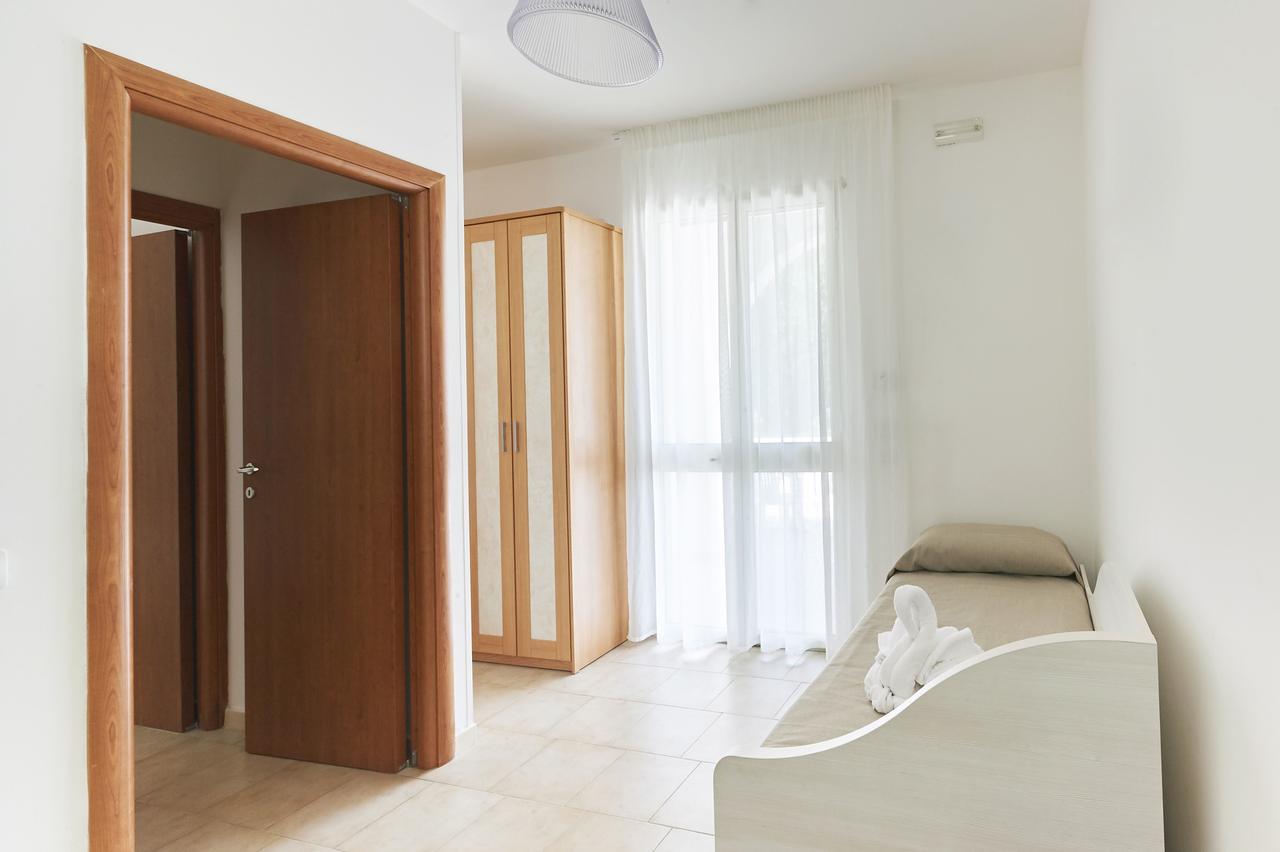 Alba Azzurra - Cdshotels Torre dell'Orso Ngoại thất bức ảnh